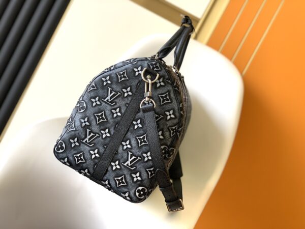 Louis Vuitton Keepall Bandoulière 50 Travel Bag - Black - Image 2